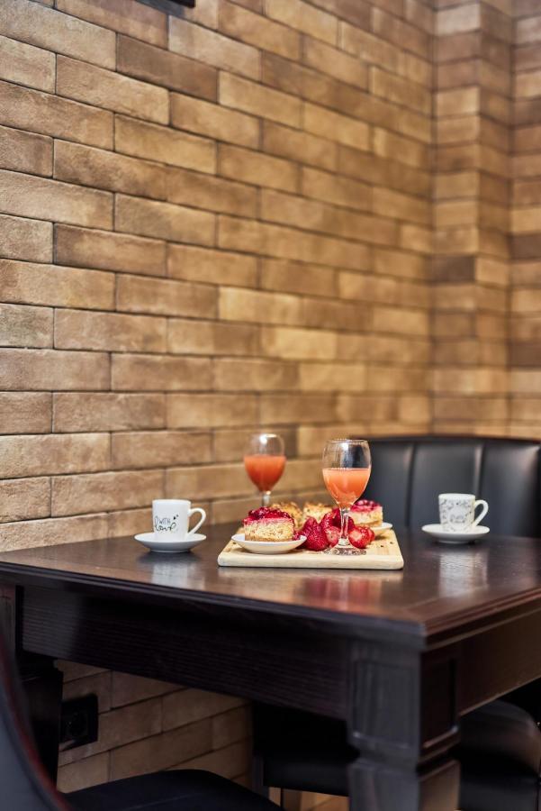 Apartment Lav In The City Centre كوتور المظهر الخارجي الصورة